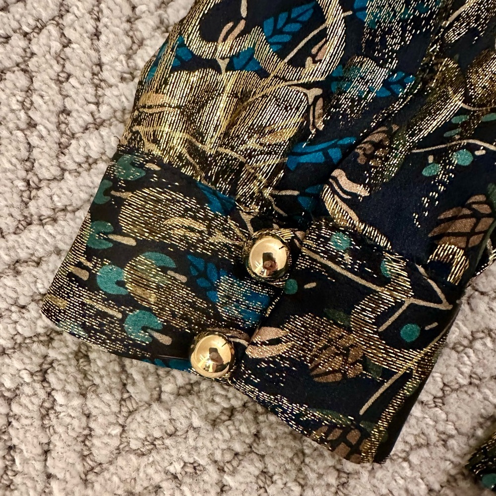 Elegant Milly Metallic Thread Blouse View 5